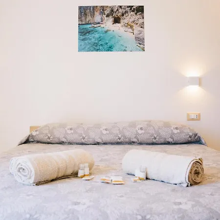 Da Battista 3* באוני